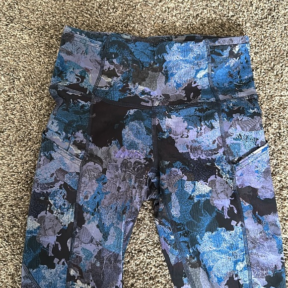 Fast and Free lululemon leggings - Picture 8 of 8